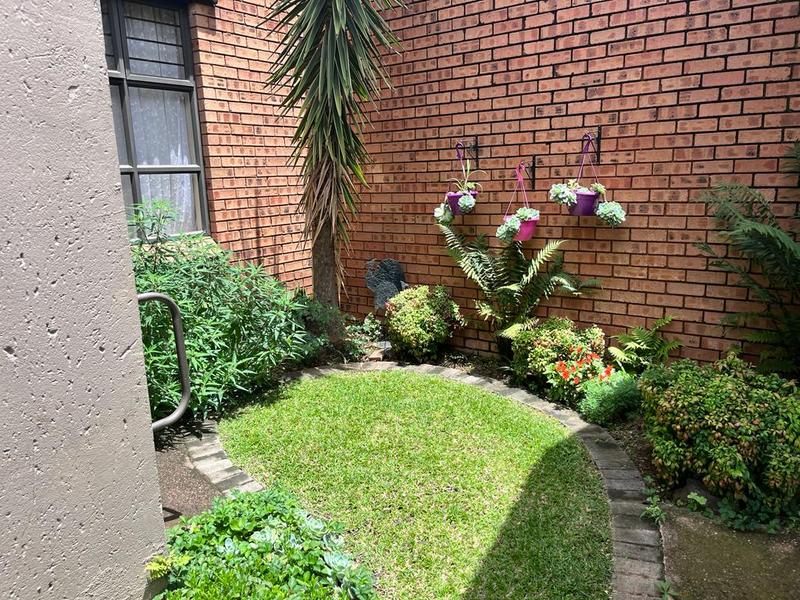 2 Bedroom Property for Sale in Newlands Gauteng
