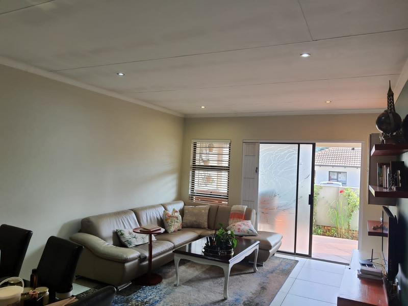 2 Bedroom Property for Sale in Bedfordview Gauteng