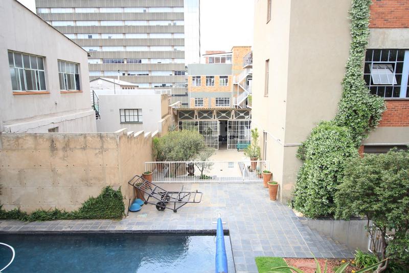 2 Bedroom Property for Sale in Milpark Gauteng