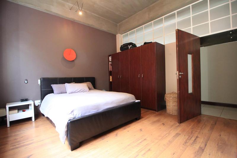 2 Bedroom Property for Sale in Milpark Gauteng