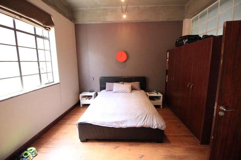 2 Bedroom Property for Sale in Milpark Gauteng