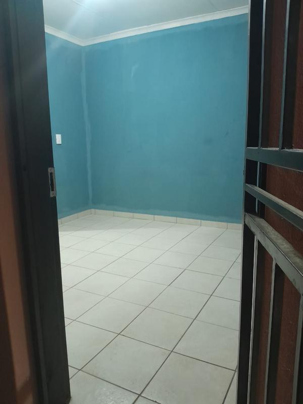 To Let 0 Bedroom Property for Rent in Clayville Gauteng
