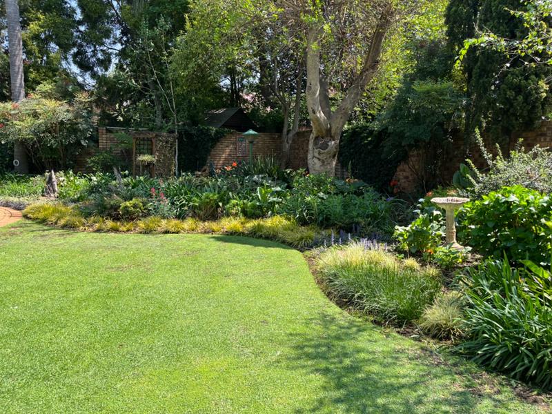 4 Bedroom Property for Sale in Lisdogan Park Gauteng