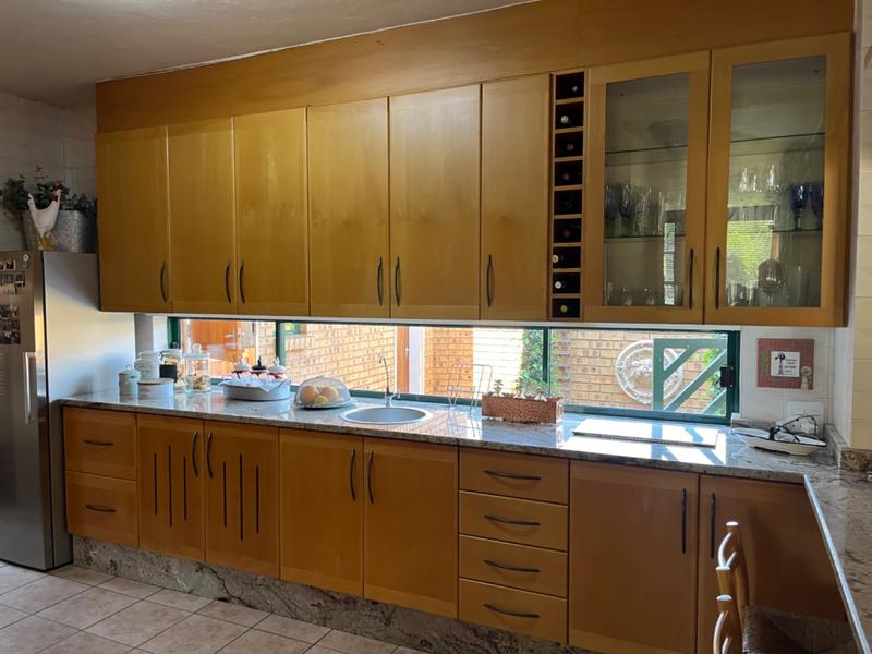 4 Bedroom Property for Sale in Lisdogan Park Gauteng