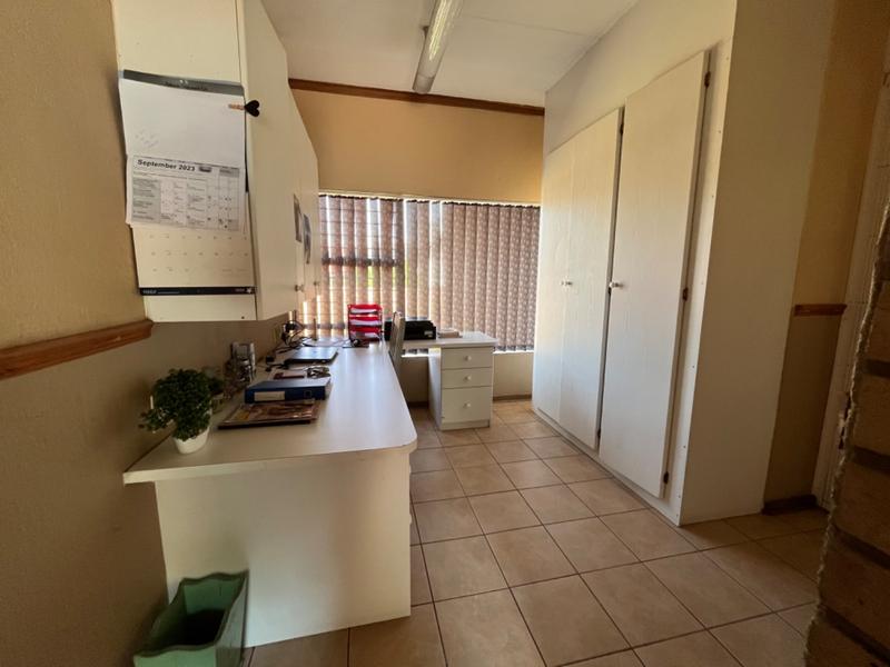 4 Bedroom Property for Sale in Lisdogan Park Gauteng