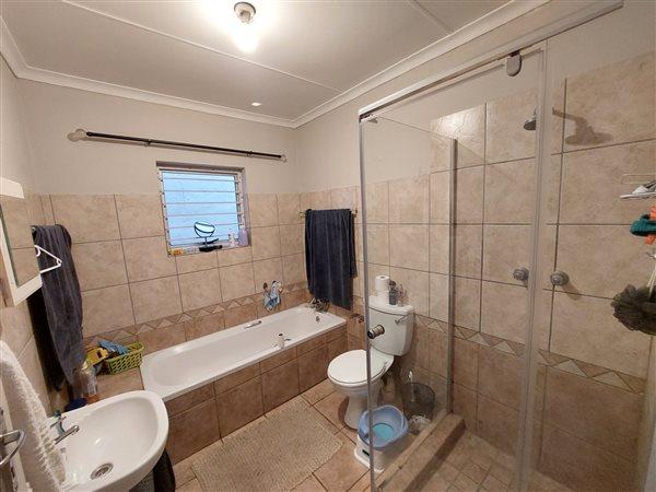 To Let 2 Bedroom Property for Rent in Die Hoewes Gauteng