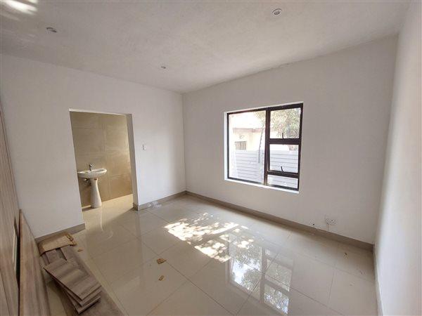 To Let 3 Bedroom Property for Rent in Erasmia Gauteng