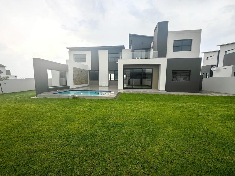 5 Bedroom Property for Sale in Midstream Heights Gauteng