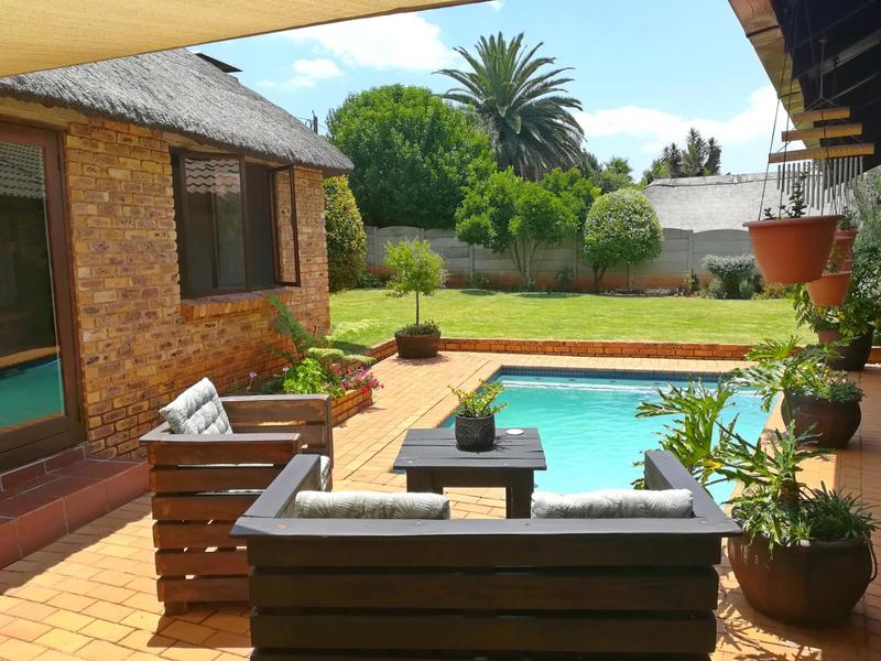 4 Bedroom Property for Sale in Van Riebeeck Park Gauteng