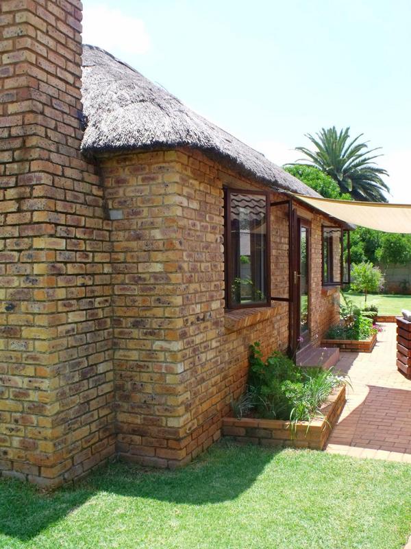 4 Bedroom Property for Sale in Van Riebeeck Park Gauteng