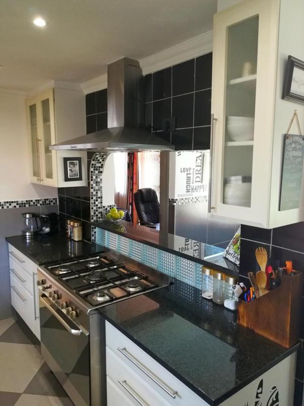 4 Bedroom Property for Sale in Van Riebeeck Park Gauteng