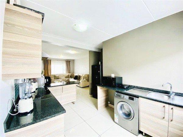 2 Bedroom Property for Sale in Blue Hills Gauteng