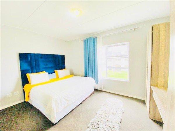 2 Bedroom Property for Sale in Blue Hills Gauteng