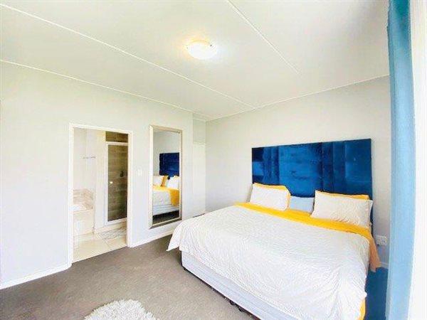 2 Bedroom Property for Sale in Blue Hills Gauteng