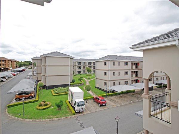 2 Bedroom Property for Sale in Carlswald Gauteng