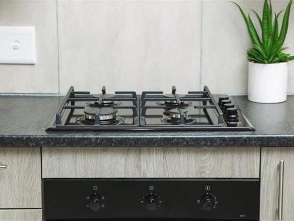 3 Bedroom Property for Sale in Glen Austin Gauteng