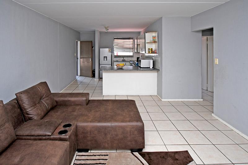 2 Bedroom Property for Sale in Vorna Valley Gauteng