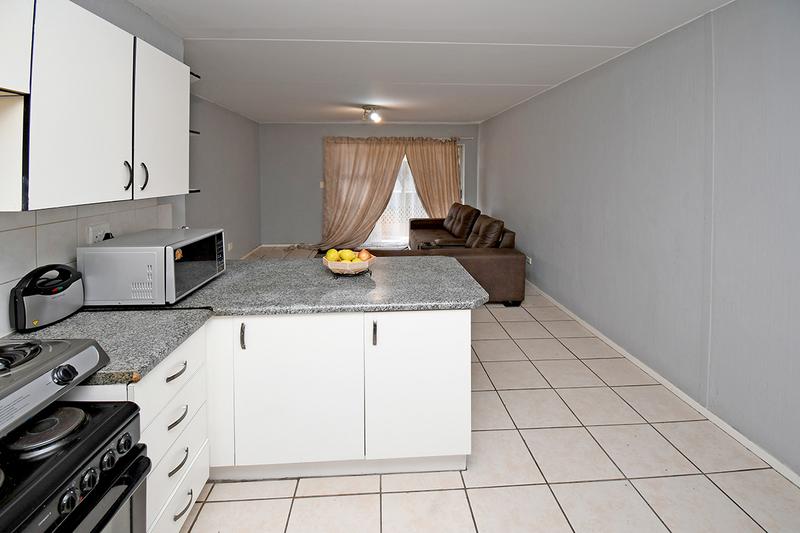 2 Bedroom Property for Sale in Vorna Valley Gauteng