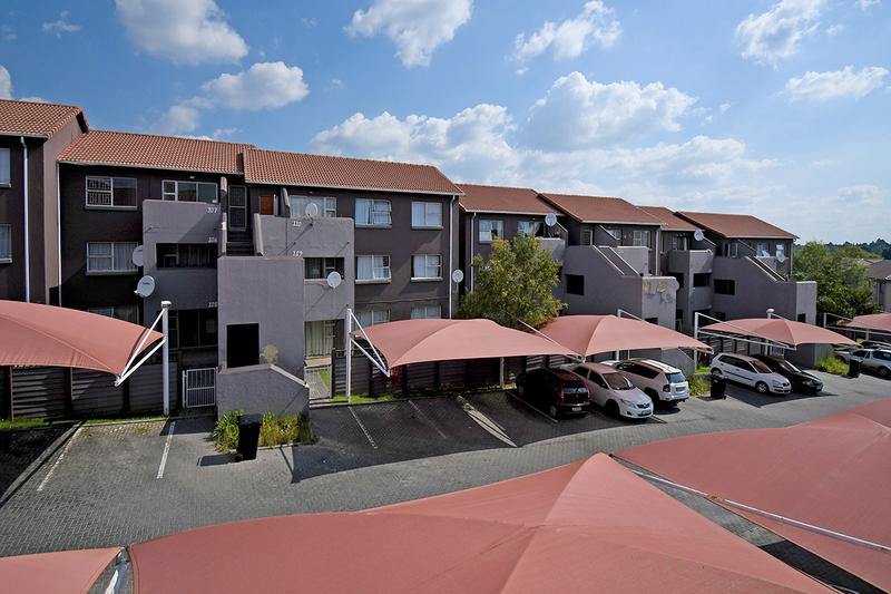 2 Bedroom Property for Sale in Vorna Valley Gauteng