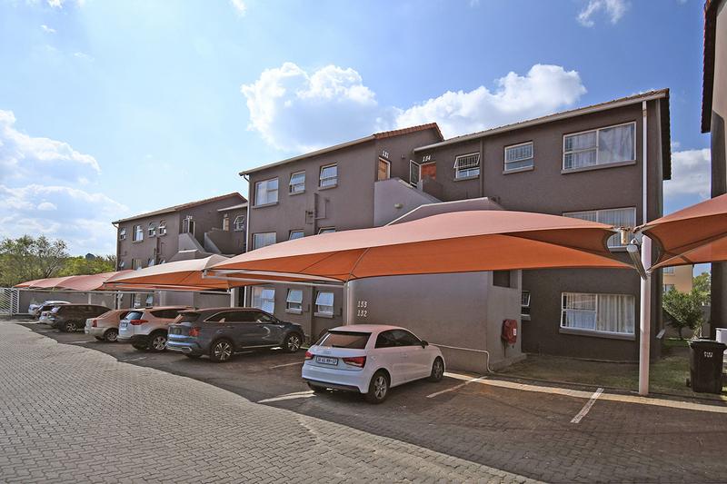 2 Bedroom Property for Sale in Vorna Valley Gauteng