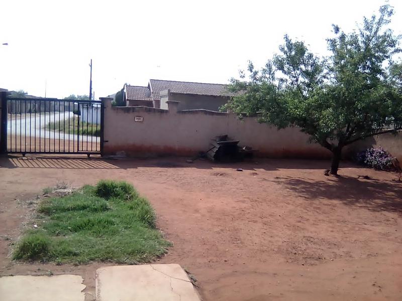 2 Bedroom Property for Sale in Katlehong South Gauteng