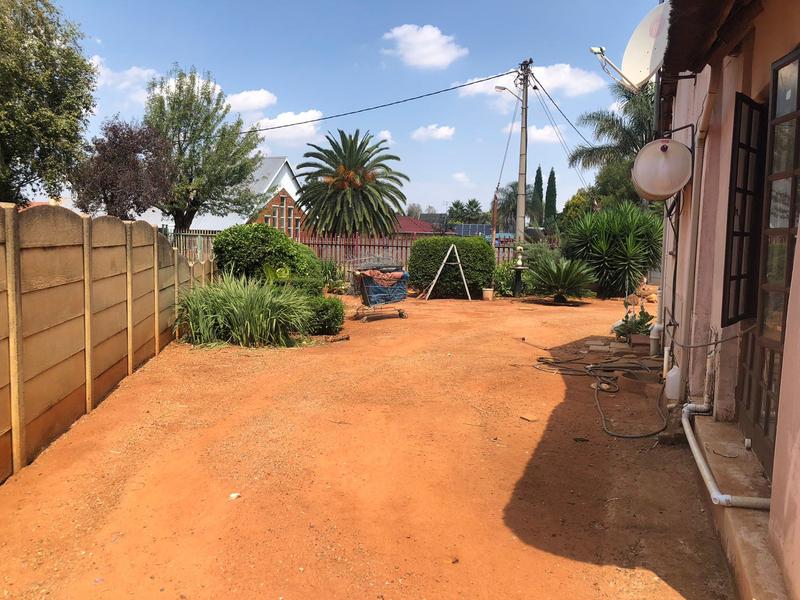 4 Bedroom Property for Sale in Birchleigh Gauteng