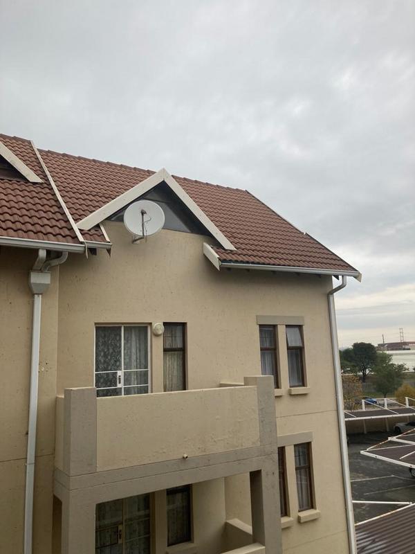 2 Bedroom Property for Sale in Kosmosdal Gauteng