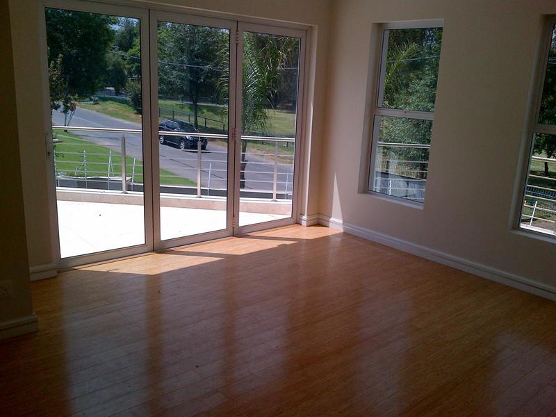 4 Bedroom Property for Sale in Birdhaven Gauteng