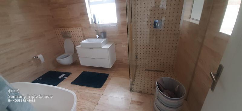 4 Bedroom Property for Sale in Birdhaven Gauteng