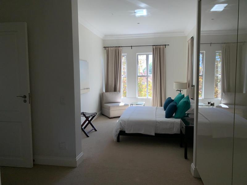 2 Bedroom Property for Sale in Dunkeld Gauteng