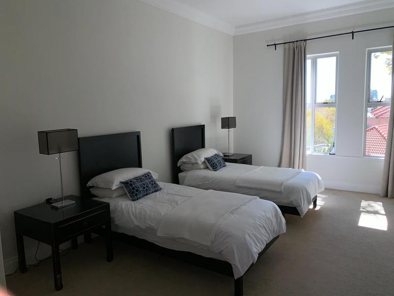 2 Bedroom Property for Sale in Dunkeld Gauteng