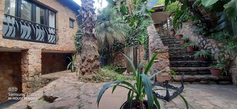 To Let 2 Bedroom Property for Rent in Houghton Estate Gauteng