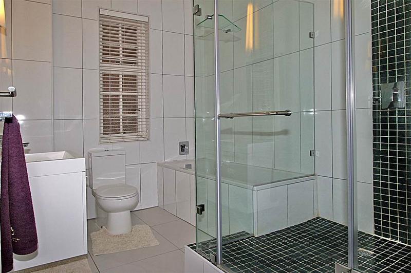 To Let 2 Bedroom Property for Rent in Killarney Gauteng