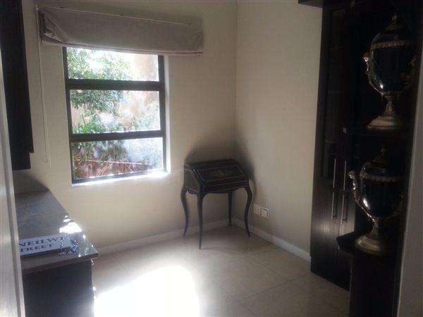 To Let 8 Bedroom Property for Rent in Melrose Gauteng