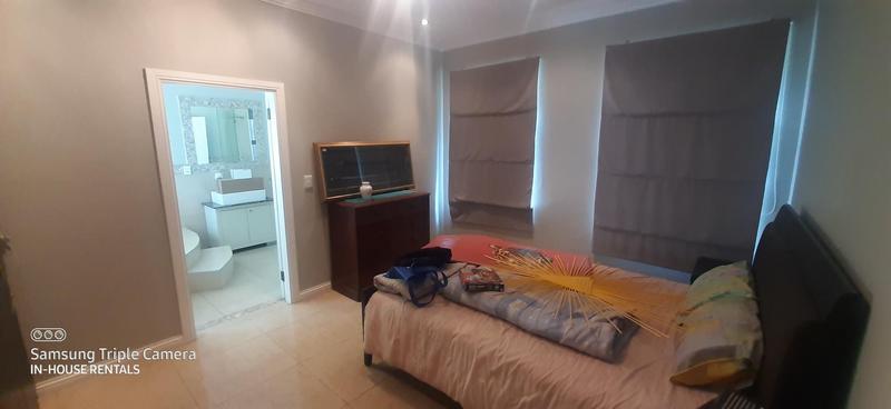 To Let 8 Bedroom Property for Rent in Melrose North Gauteng