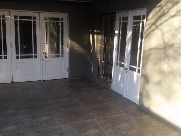 To Let 3 Bedroom Property for Rent in Parktown North Gauteng