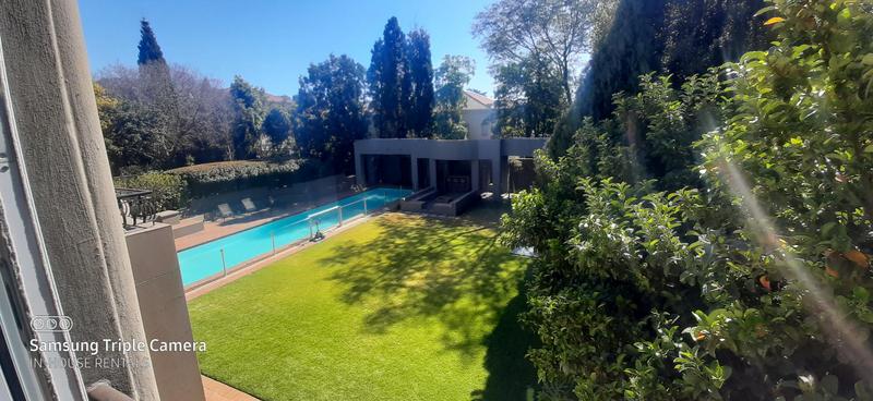 To Let 5 Bedroom Property for Rent in Atholl Gauteng