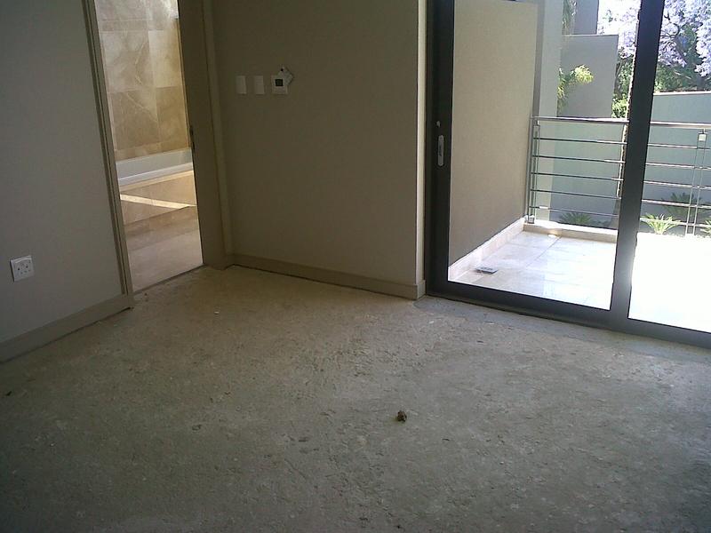 To Let 4 Bedroom Property for Rent in Atholl Gauteng