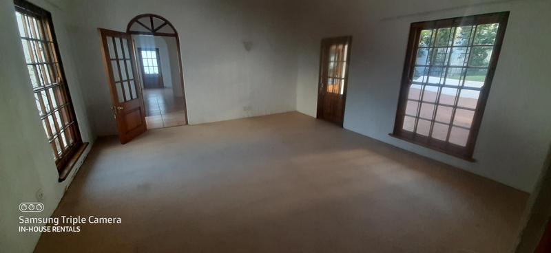 4 Bedroom Property for Sale in Benmore Gardens Gauteng