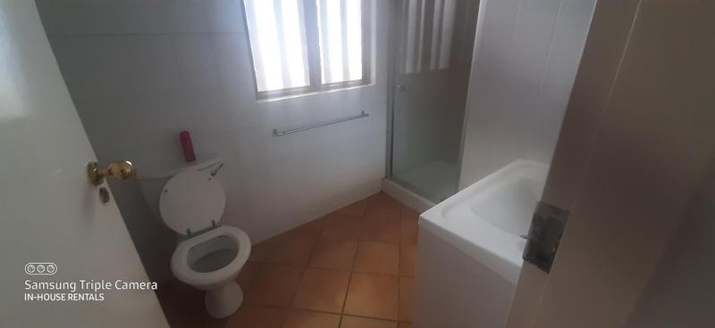 4 Bedroom Property for Sale in Benmore Gardens Gauteng