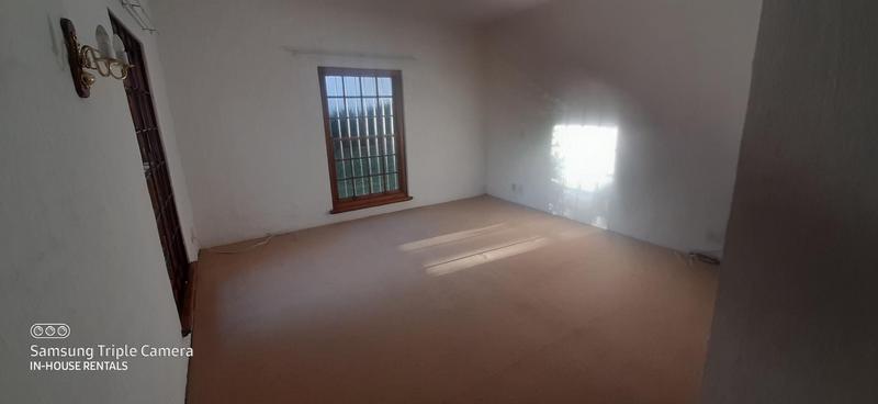 4 Bedroom Property for Sale in Benmore Gardens Gauteng