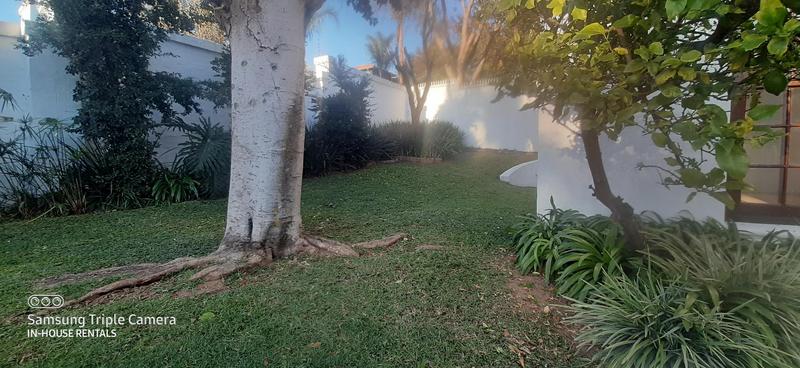 4 Bedroom Property for Sale in Benmore Gardens Gauteng