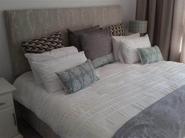 1 Bedroom Property for Sale in Hyde Park Gauteng