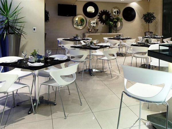 To Let 2 Bedroom Property for Rent in Morningside Gauteng