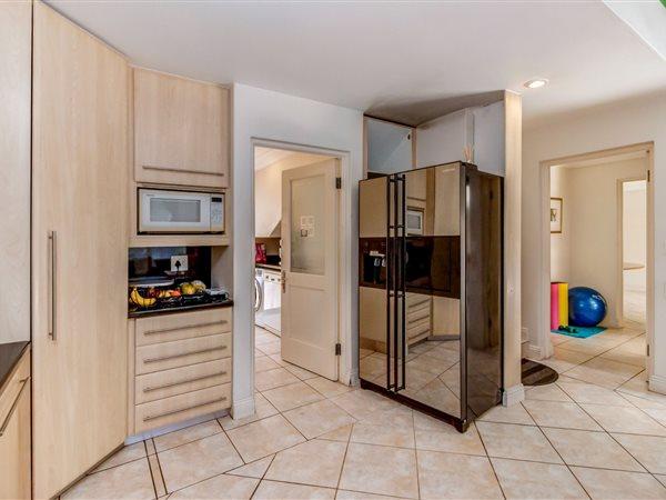 To Let 3 Bedroom Property for Rent in River Club Gauteng