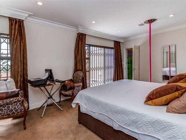 To Let 3 Bedroom Property for Rent in River Club Gauteng