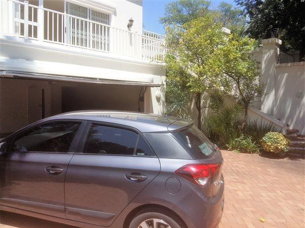 4 Bedroom Property for Sale in Sandhurst Gauteng