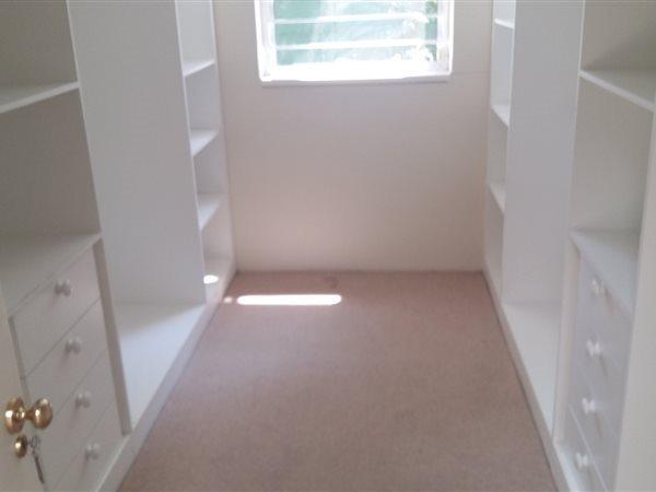 4 Bedroom Property for Sale in Sandhurst Gauteng