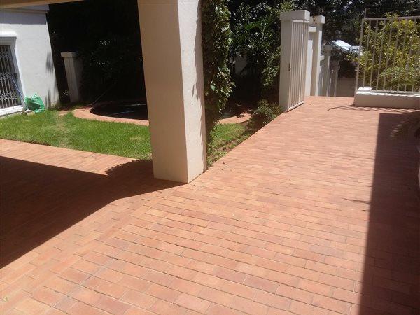 4 Bedroom Property for Sale in Sandhurst Gauteng