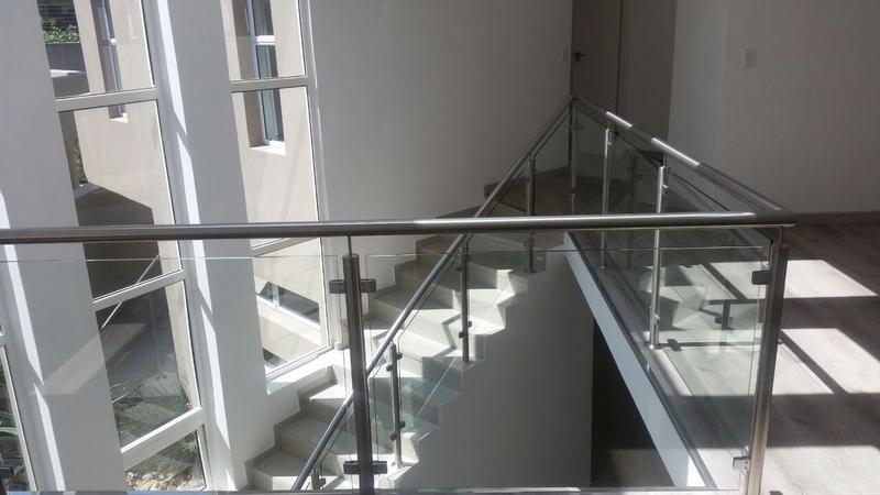3 Bedroom Property for Sale in Sandhurst Gauteng